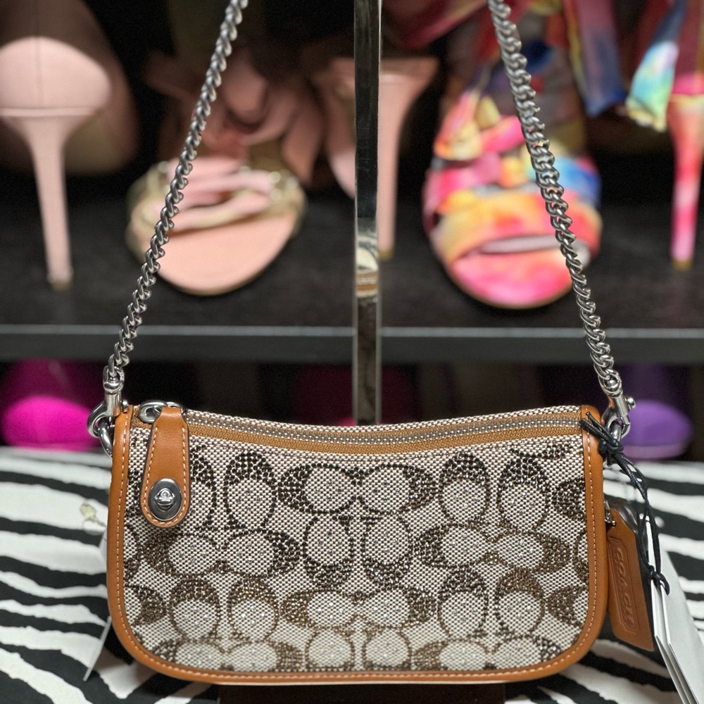 Coach Swinger 20 Crystal Signature Jacquard
